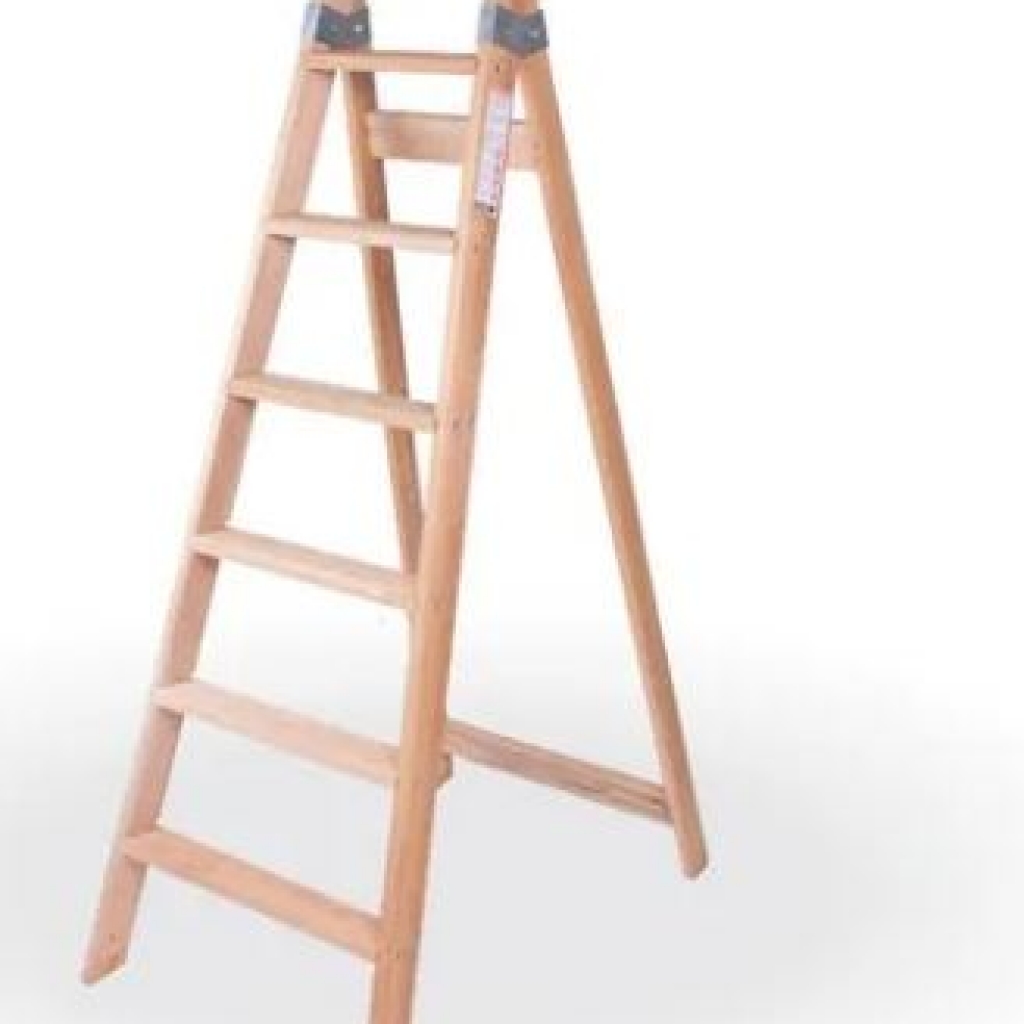 ESCALERA MAD. Familiar 187.5 cm 7 escalones